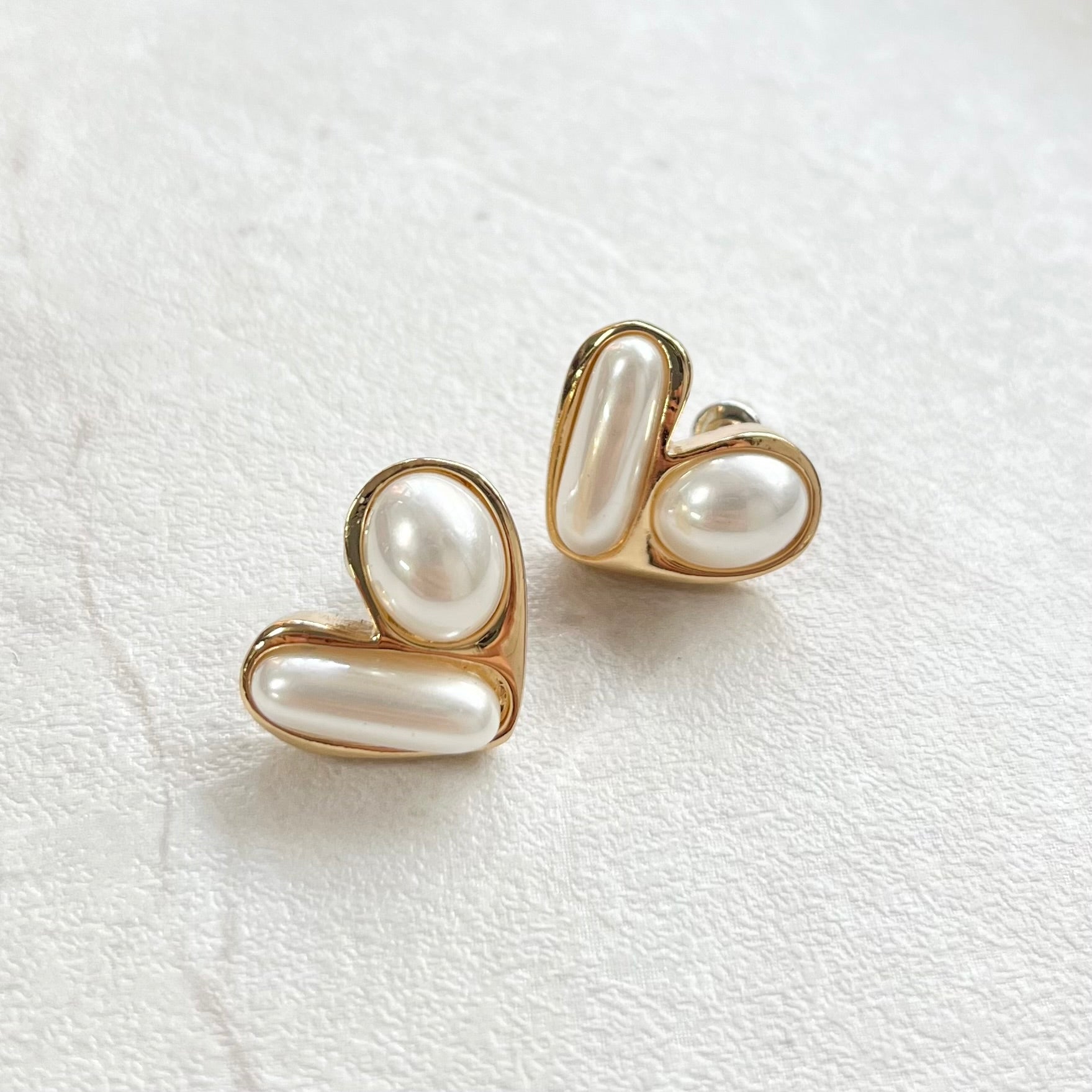 Abstract Pearl Heart Earrings