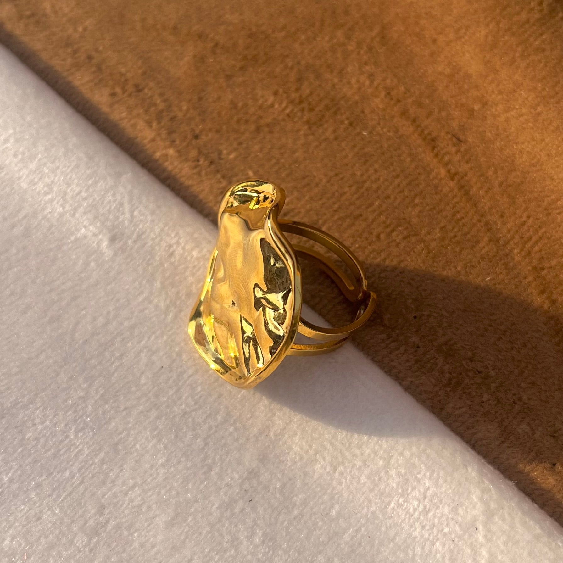 Abstract Coil Statement Ring