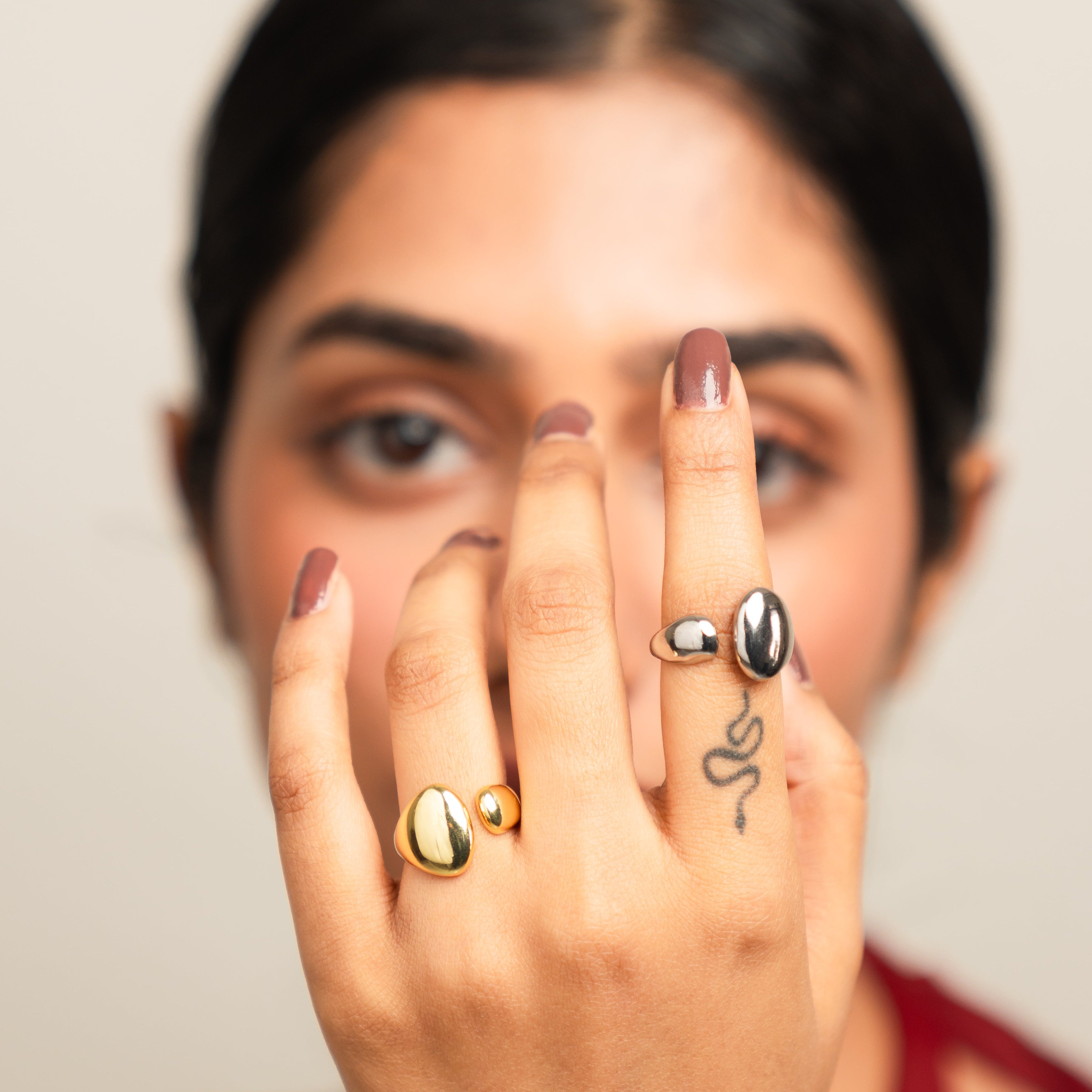 Abstract Sofia Ring