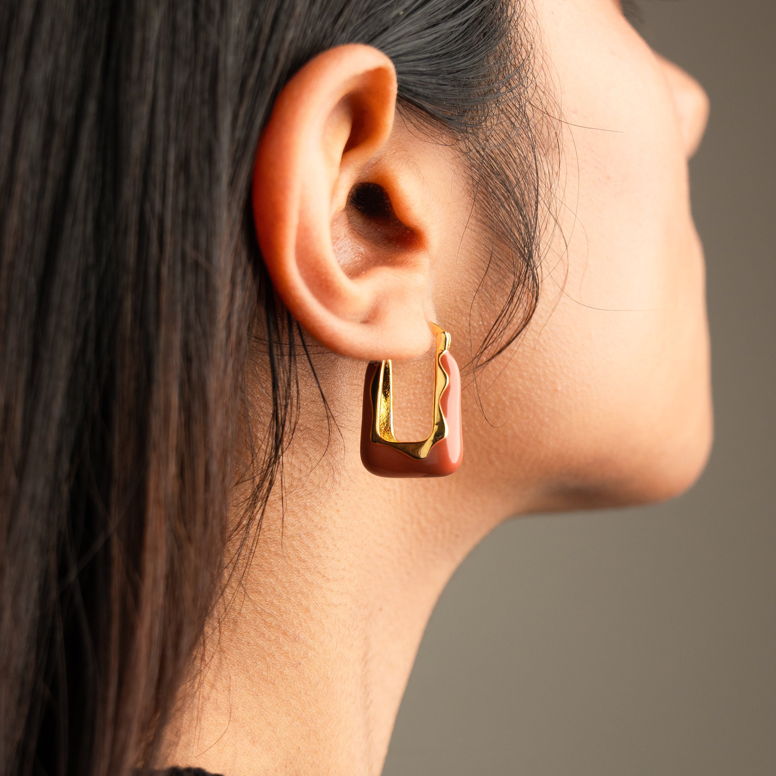 Sienna Sway Hoop Earrings