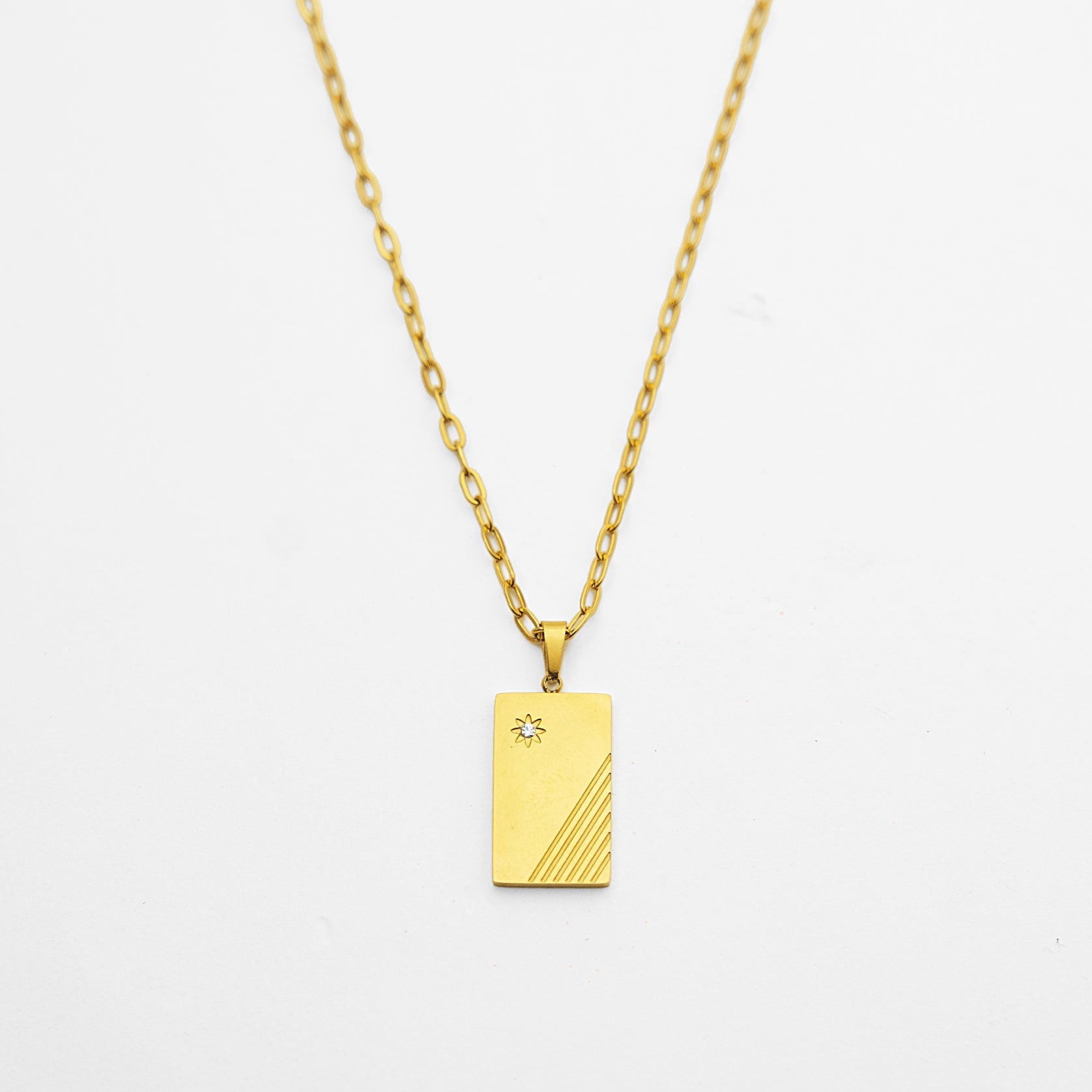 Sleek Plain Star Necklace
