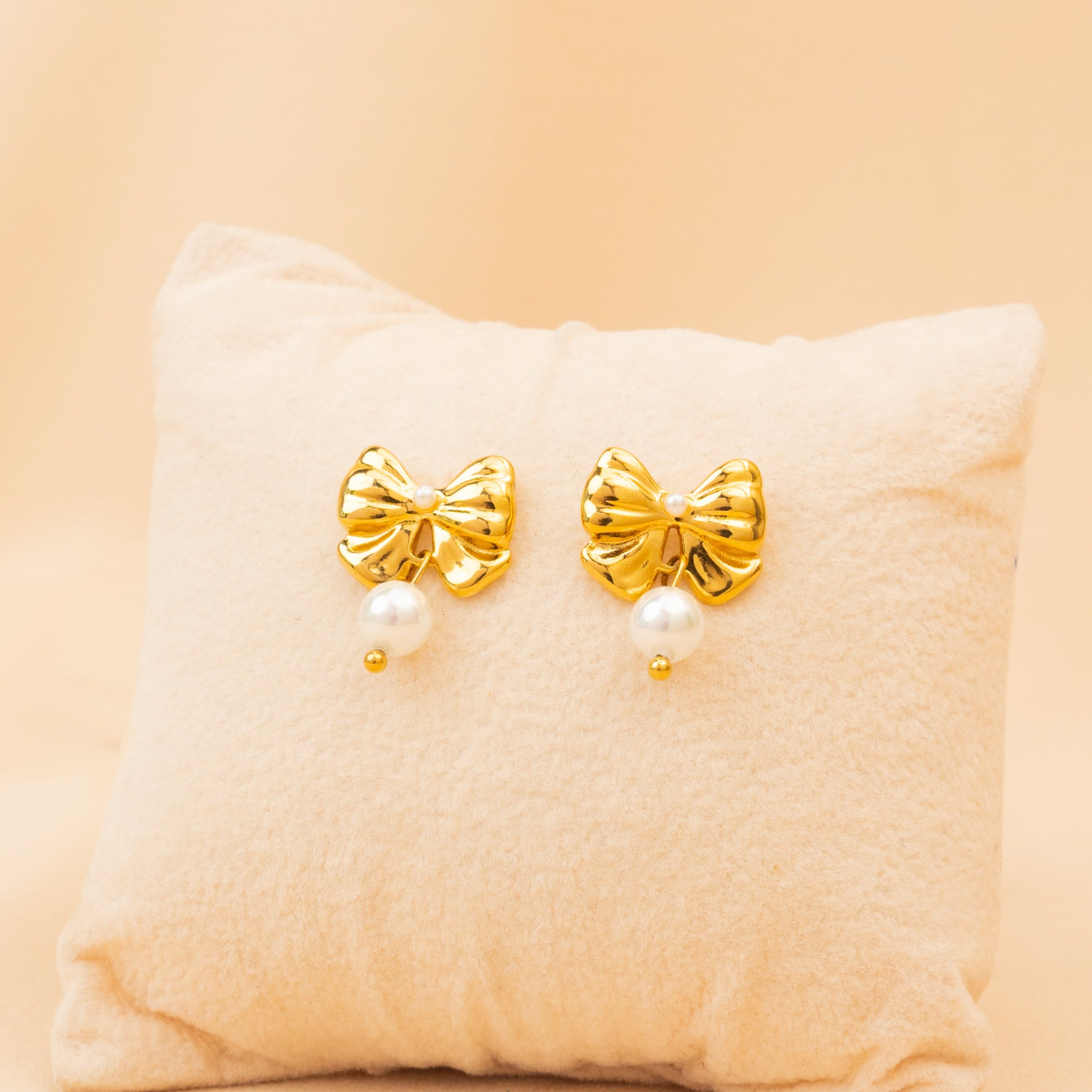 Pearl Bow Studs