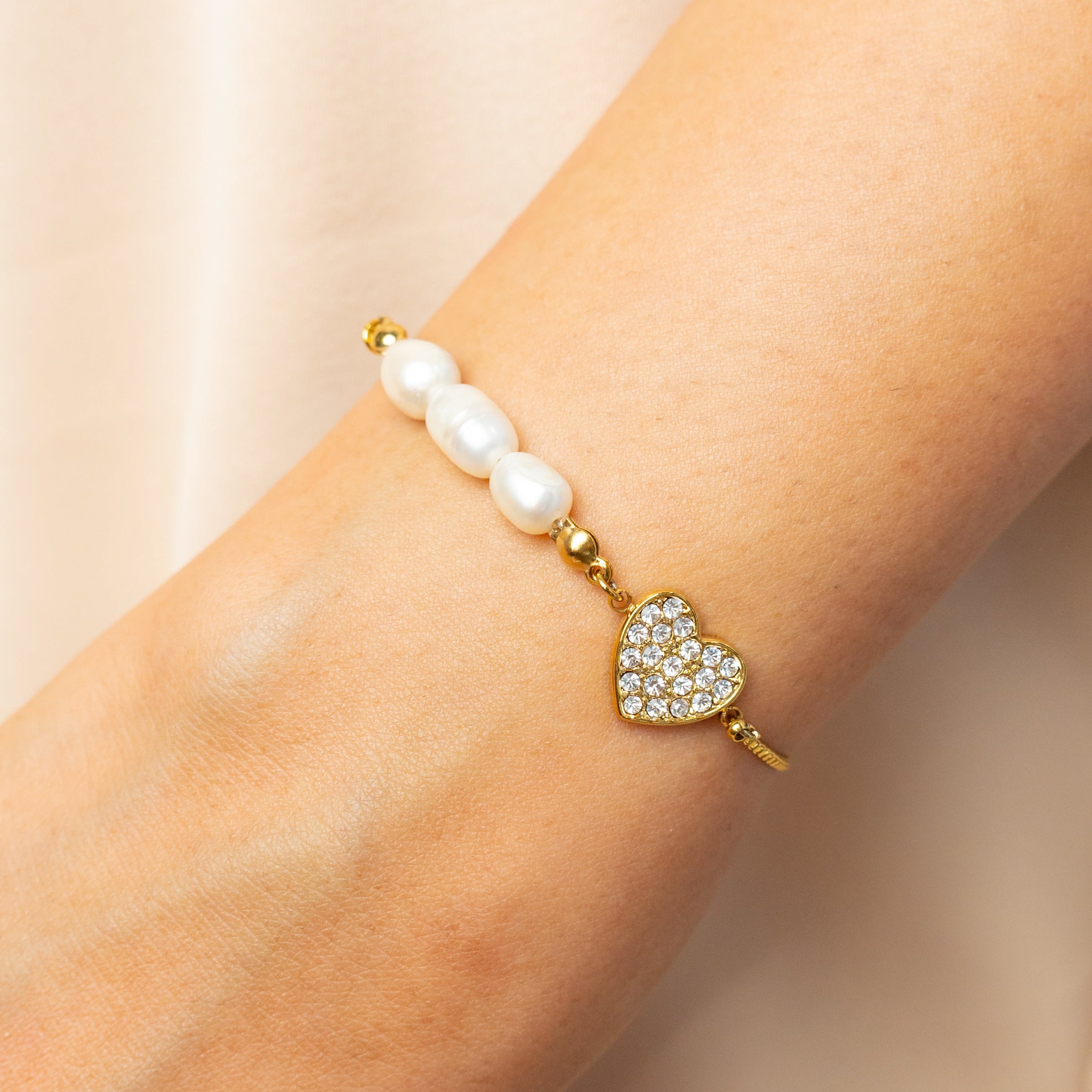 The Pearl Heart Bracelet