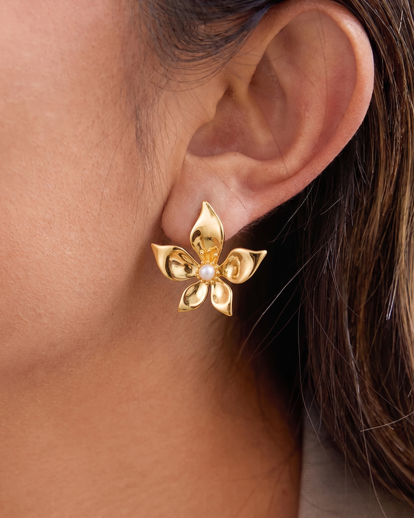 Petal Pearl Big Studs