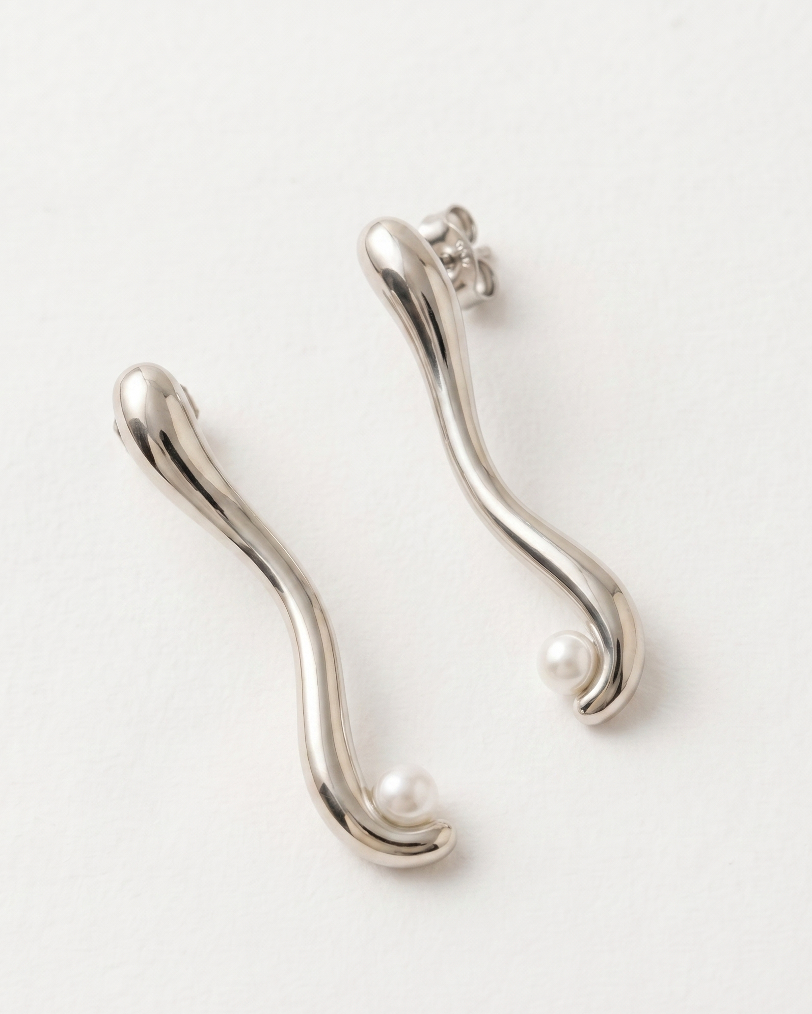 Lumière Wave Earrings