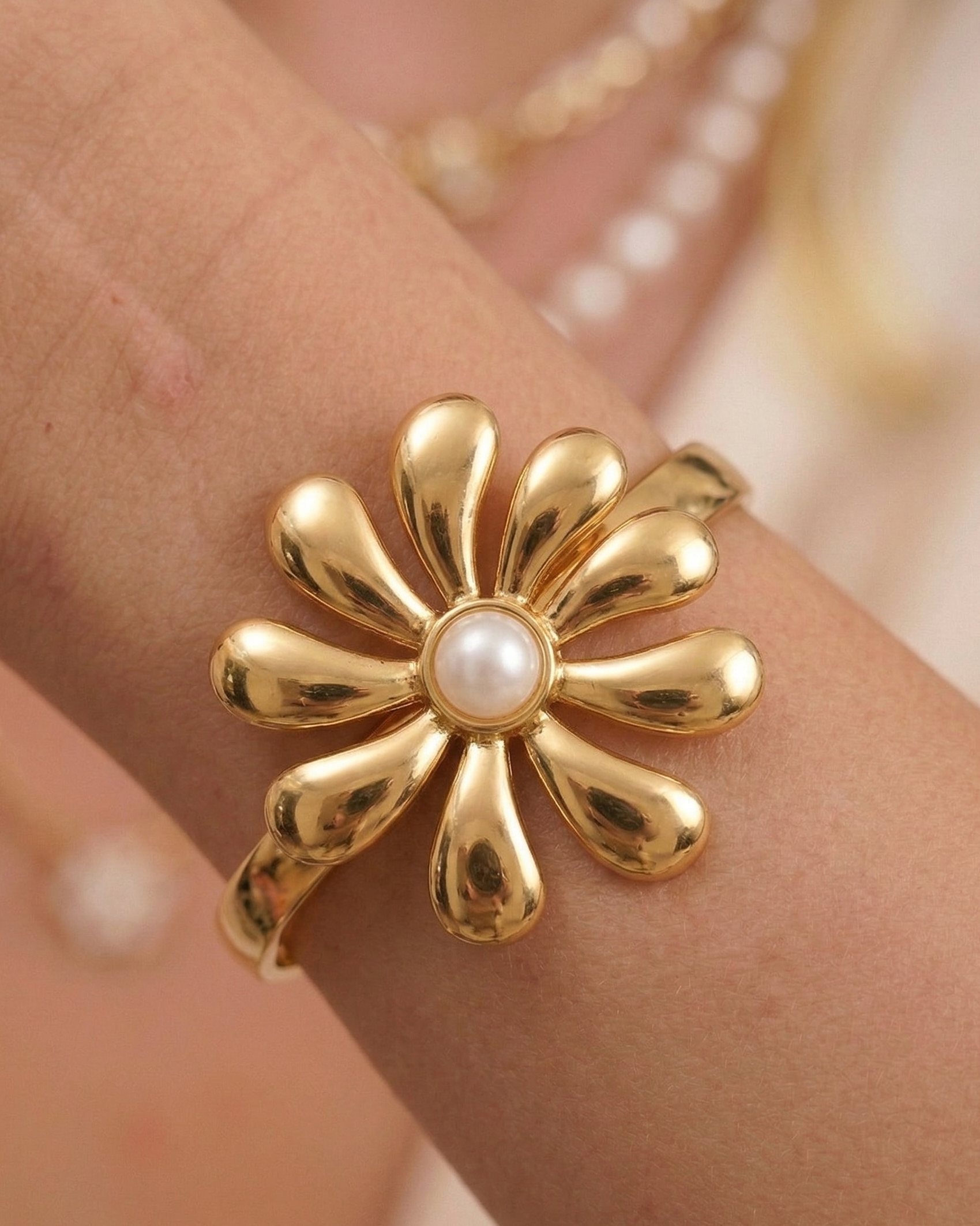 Bloom Pearl Cuff