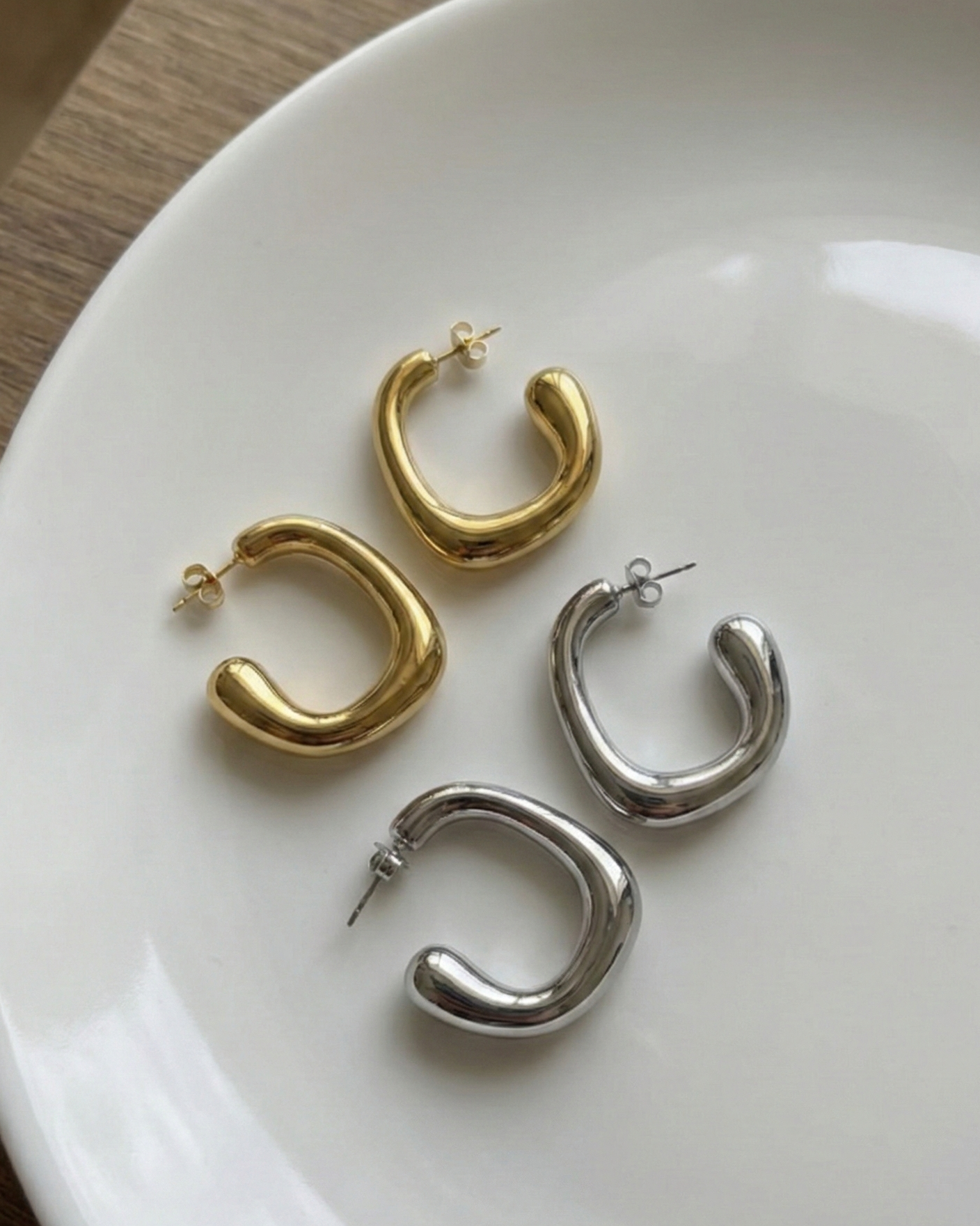 Bold Curve Hoop Earrings