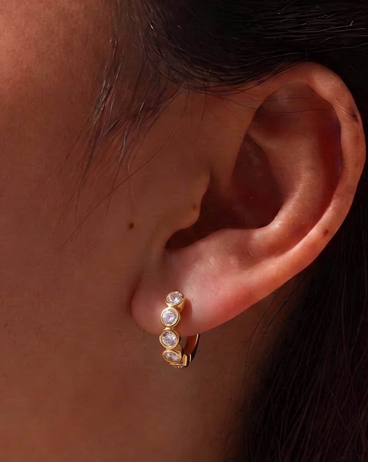 Lumi Crystal Hoops