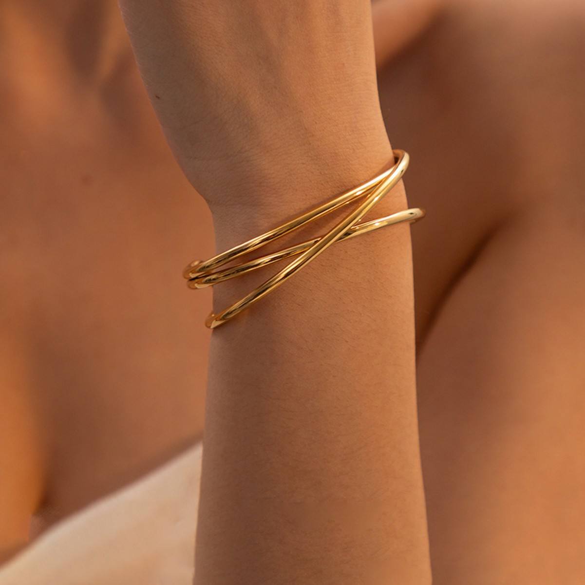 Triple Toned Curve Bangle