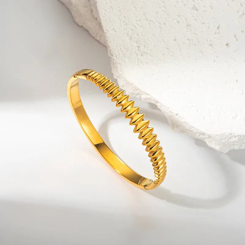 The Charlotte Bangle