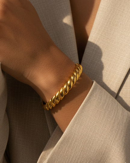 Aurelia Twist Bangle