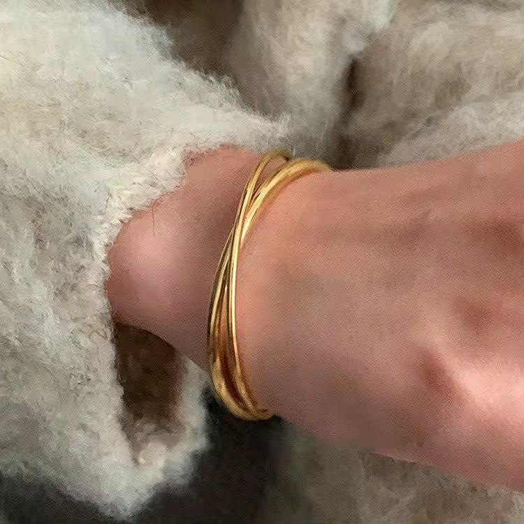 Dual Toned Curve Bangle