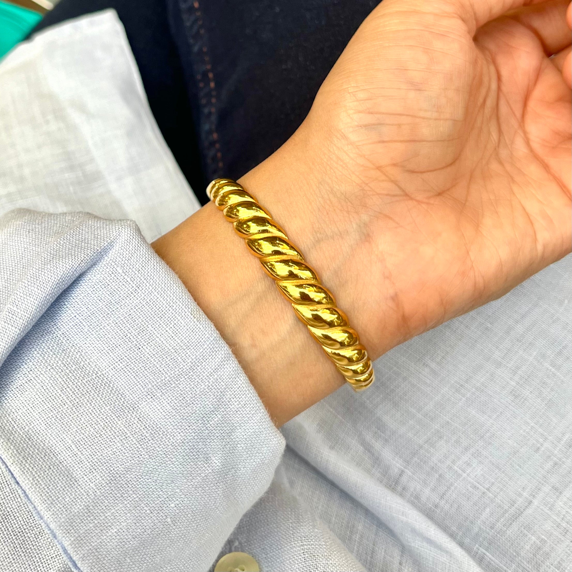 Aurelia Twist Bangle