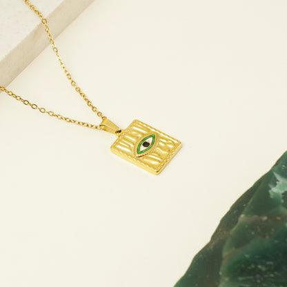 The Green Stone Eye Necklace