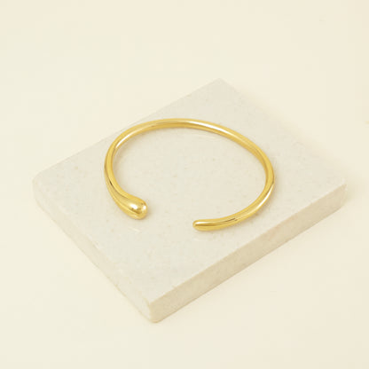 Sleek Plain Curve Bangle