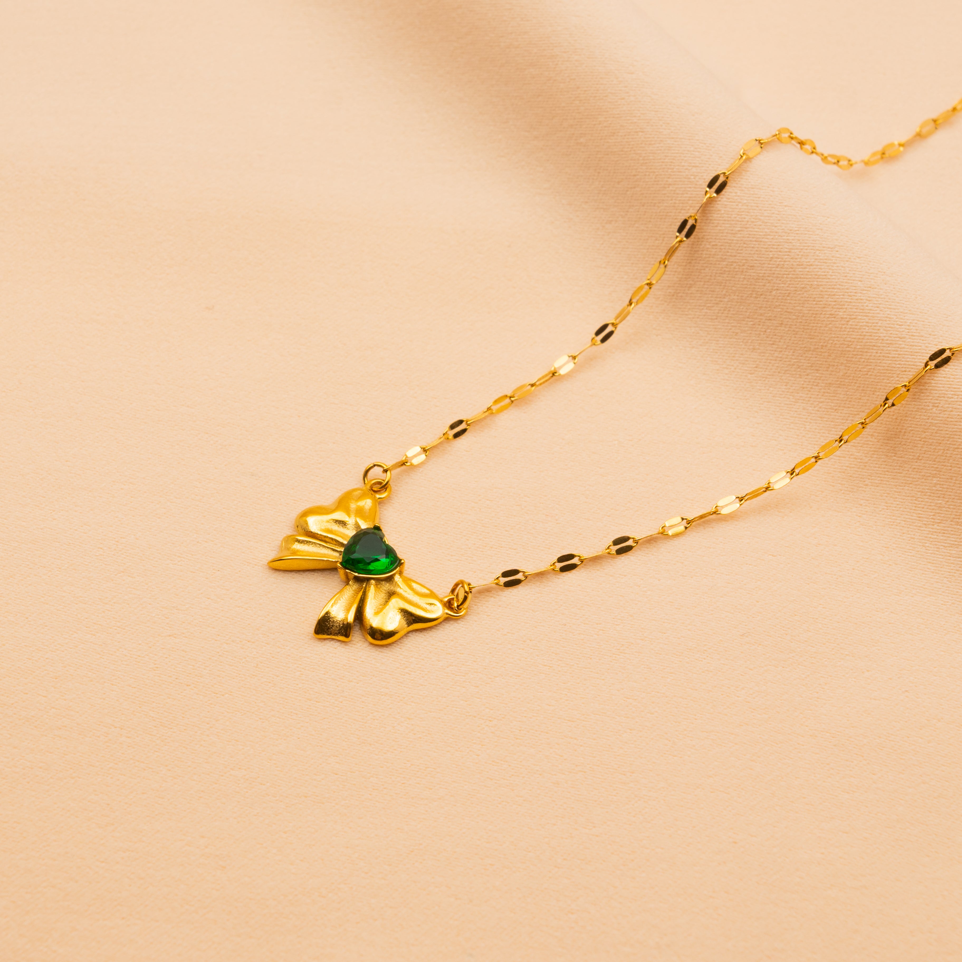 The Green Bow Necklace
