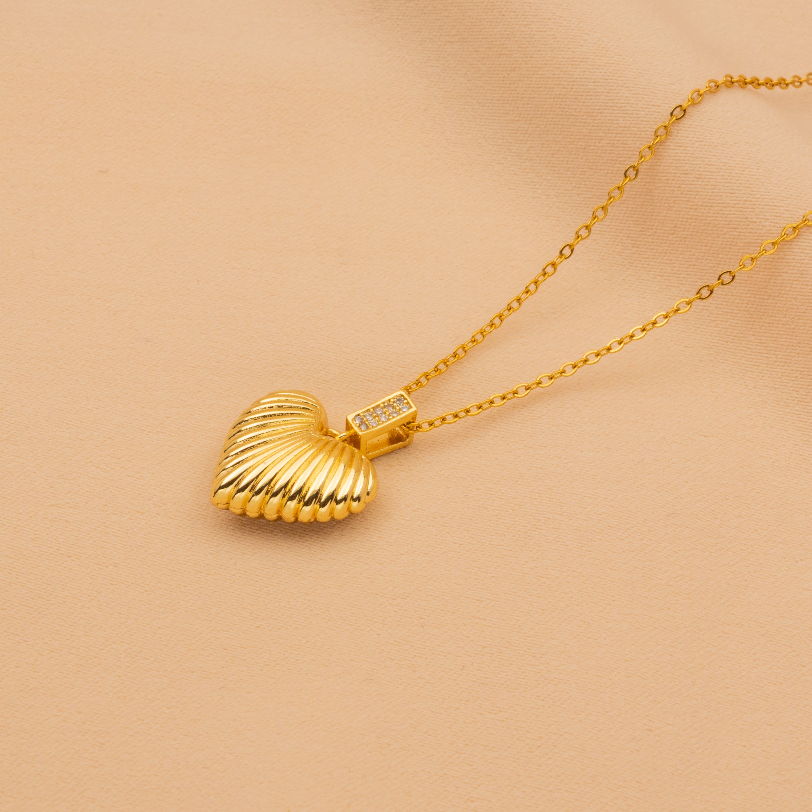 The Golden Heart Necklace
