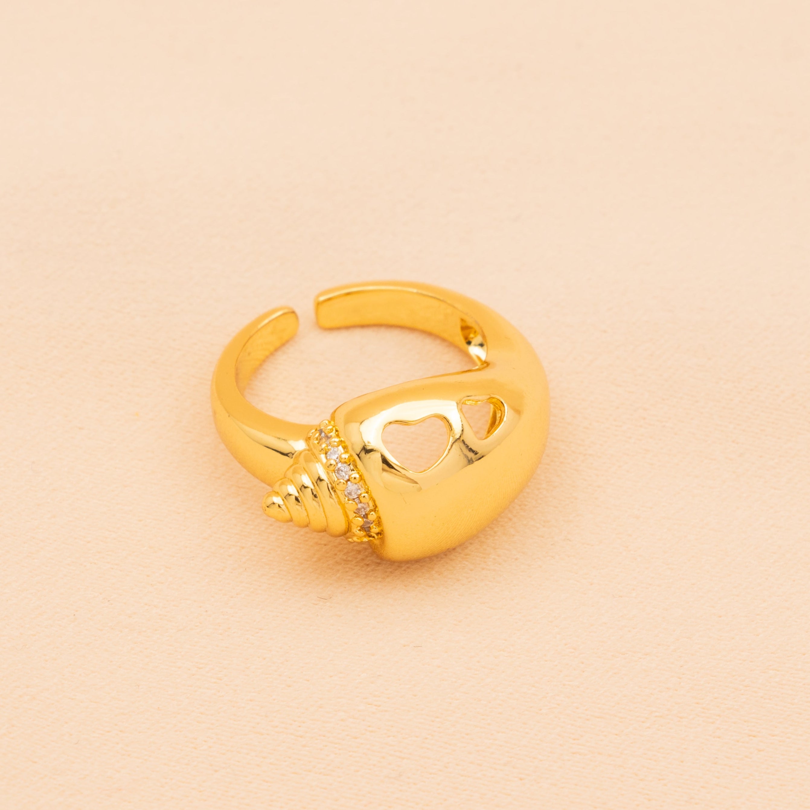 Heart Conch Shell Ring