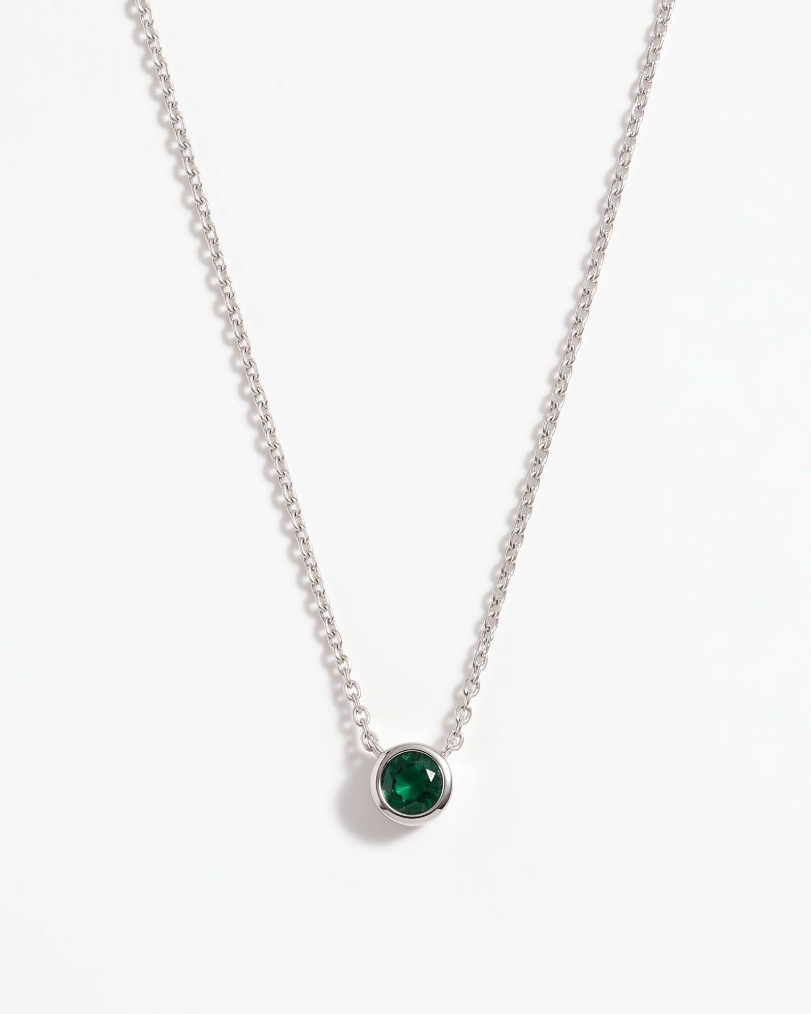 Verde Bezel Pendant Necklace