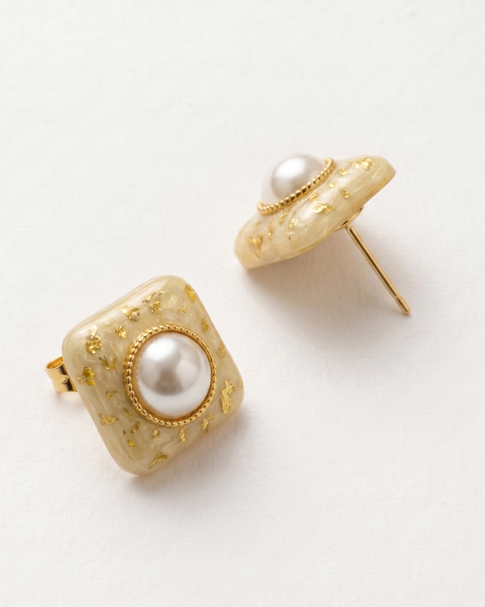Vintage Pearl Studs