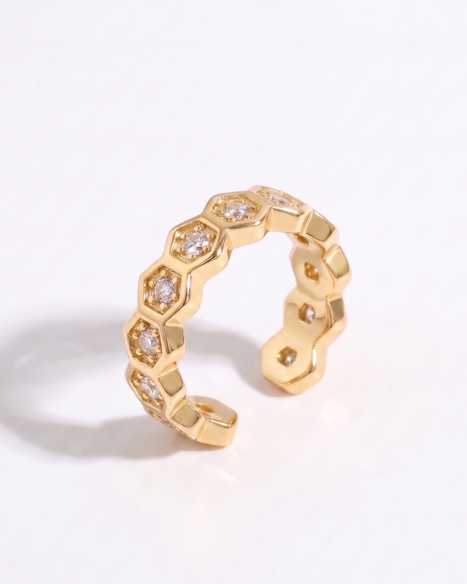 Célune Bezel Ear Cuff
