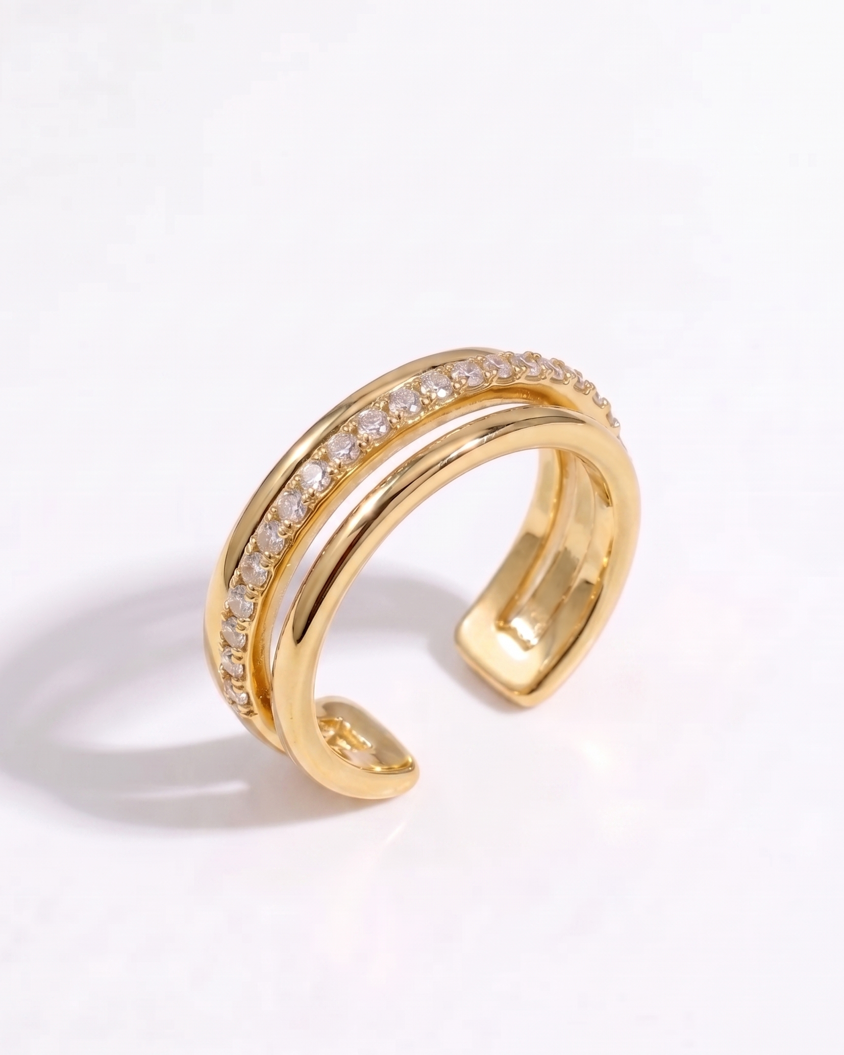 Virelle Pavé Ear Cuff