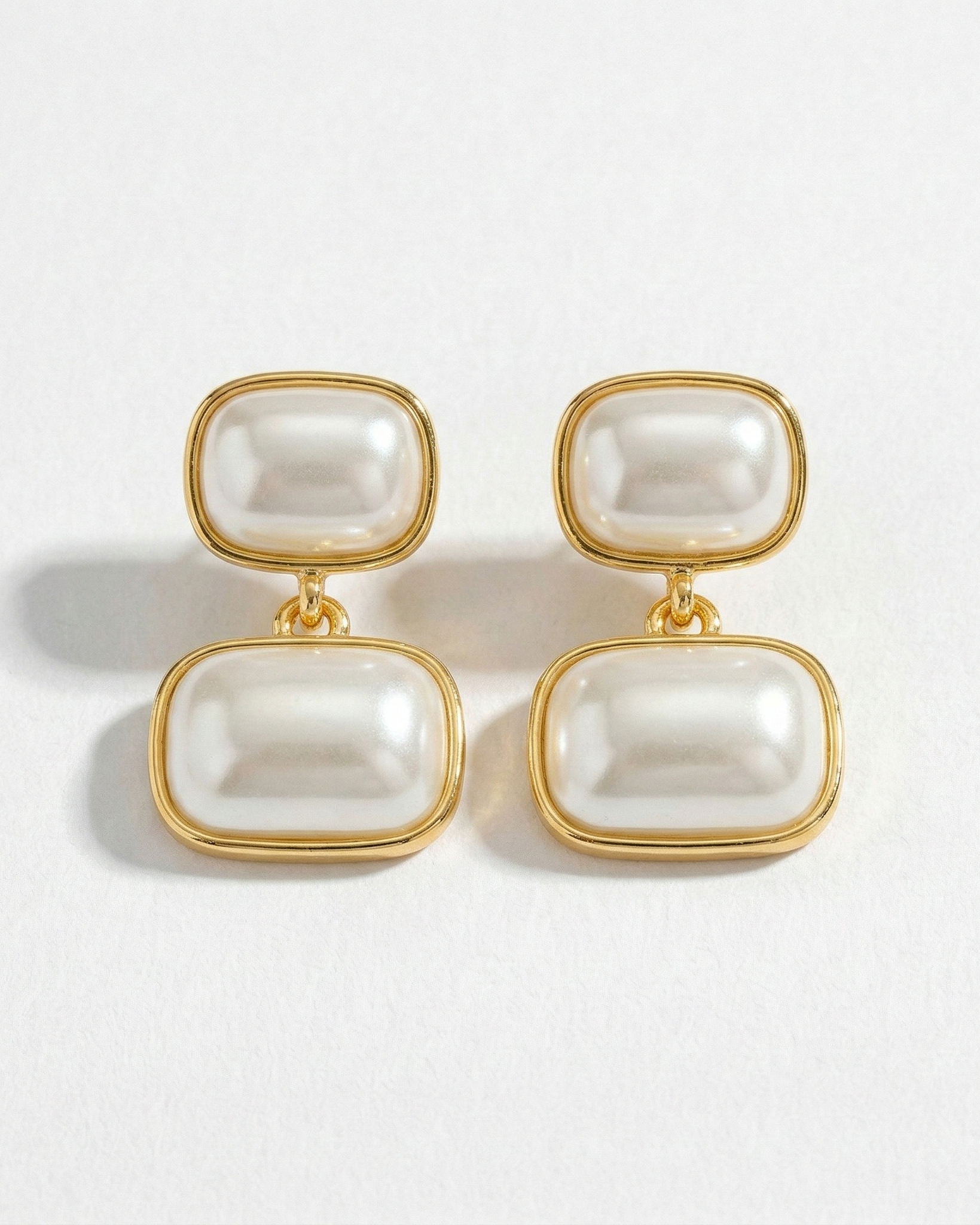 Cloudlight Pearl Earrings