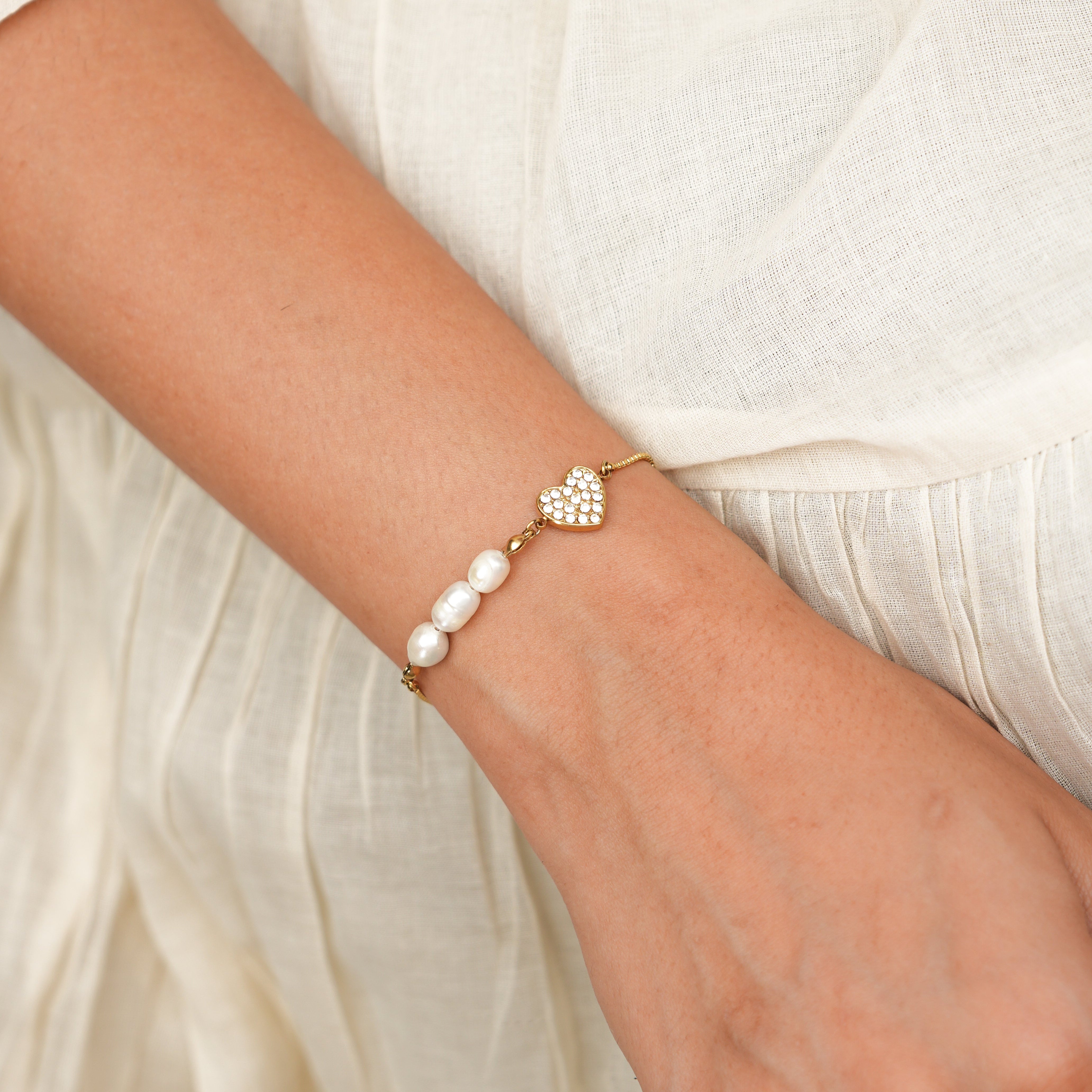 The Pearl Heart Bracelet