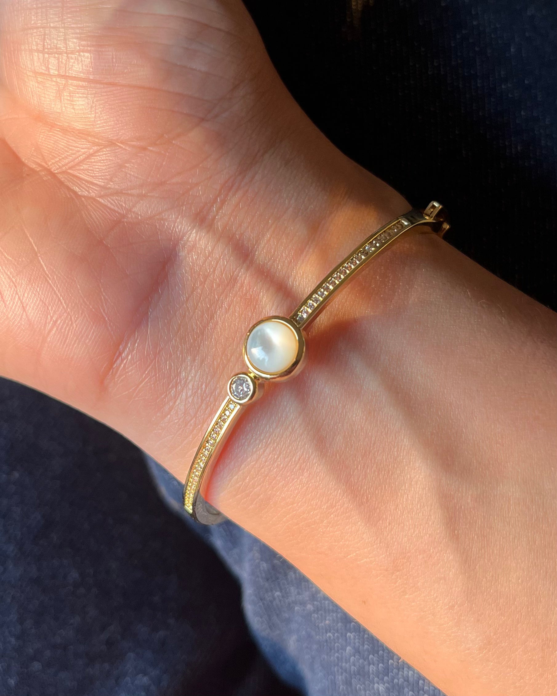Luna Pearl Bangle