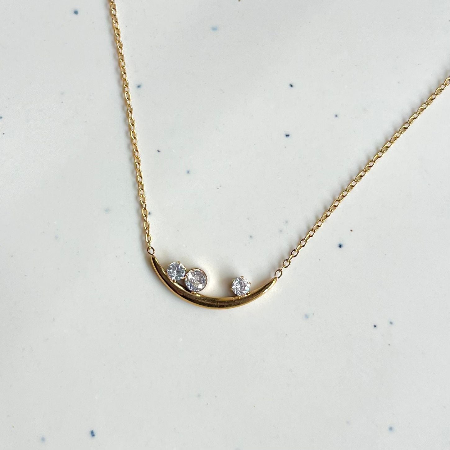 The Auri Necklace